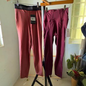 LOT OF 2 NWT NIKE LEGGINGS WOMEN XS ACTIVE WORK OUT TIGHTS